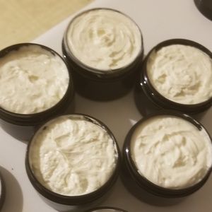 Sweet almond Body Butter
